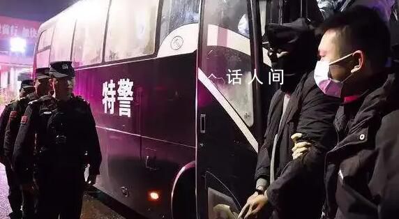 你買的蘋果耳機可能是假的 警方搗毀生產假冒蘋果藍牙耳機制假窩點9個