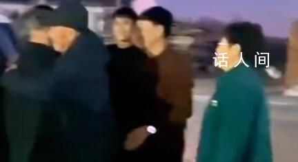 85歲老人跨越千里看望91歲大哥 讓人淚目