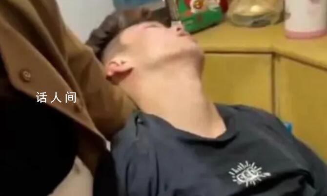 男子去女友姥姥家拜年喝斷片了 這回真是丟人丟到姥姥家了