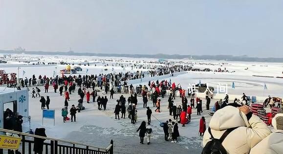 楊玏王玉雯同游英國 穿著十分低調但看起來相當甜蜜