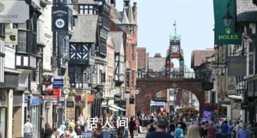 英國財政大臣稱經濟正渡過難關 