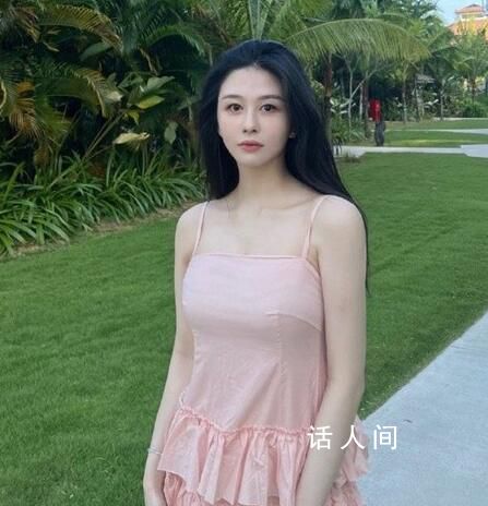 邱淑貞拍的女兒沈月 知性成熟美麗動人