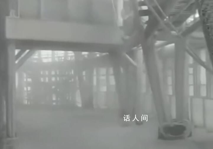 罕見!中國最高樓頂樓被凍住了 為什么會出現頂層結冰現象呢