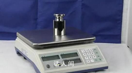 官方通報哈爾濱一燒烤店用八兩秤 商家已對消費者進行了賠償