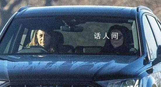 凱特王妃接受腹部手術后首露面 被拍到坐在一輛SUV的副駕駛座上