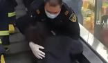 女子下半身被卷入扶梯 家屬發聲